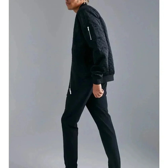 BOOHOO MENS TALL HOUNDSTOOTH QUILTED VELVET BOMBER JACKET BLACK SIZE SMALL - Picture 2 of 15